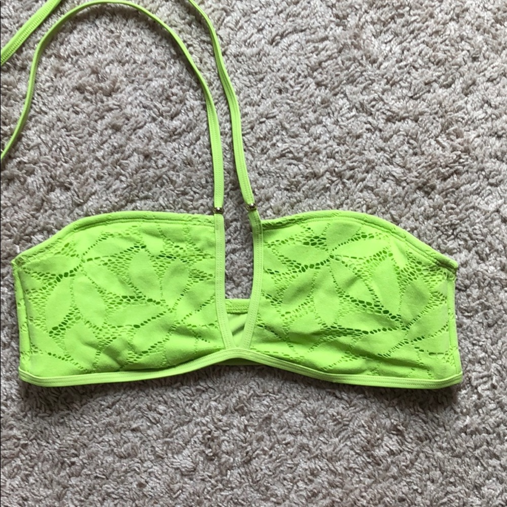 NWOT Aerie crochet bikini top